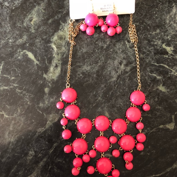 New jewelry set - Picture 2 of 2